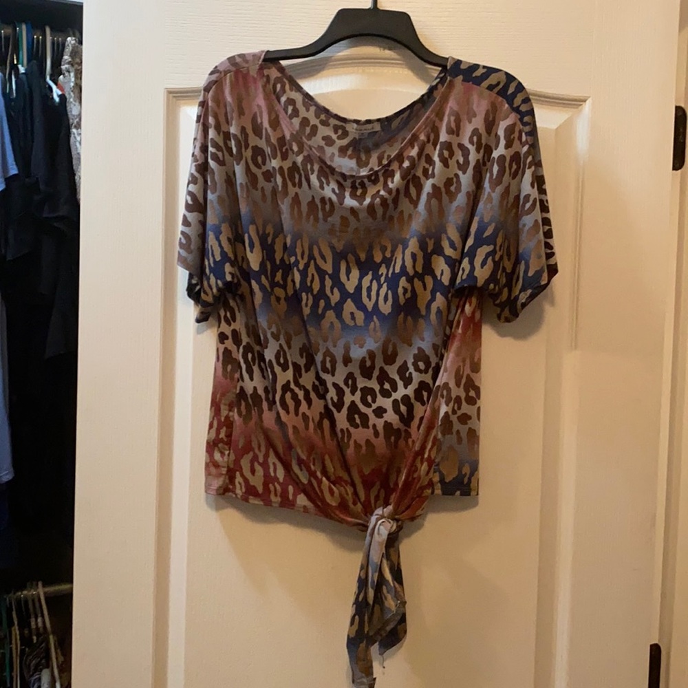 Leopard top